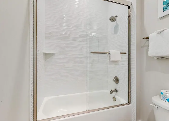 Brillant Near With Shared Pool Balcony And Washer & Dryer * Gulf Shores