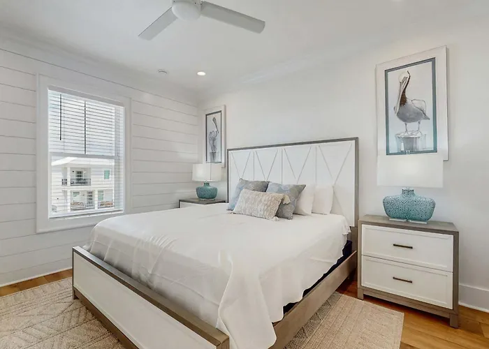 Holiday home Brillant Near With Shared Pool Balcony And Washer & Dryer Gulf Shores