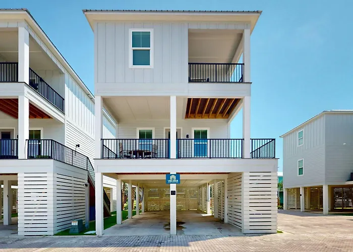 Holiday home Brillant Near With Shared Pool Balcony And Washer & Dryer Gulf Shores